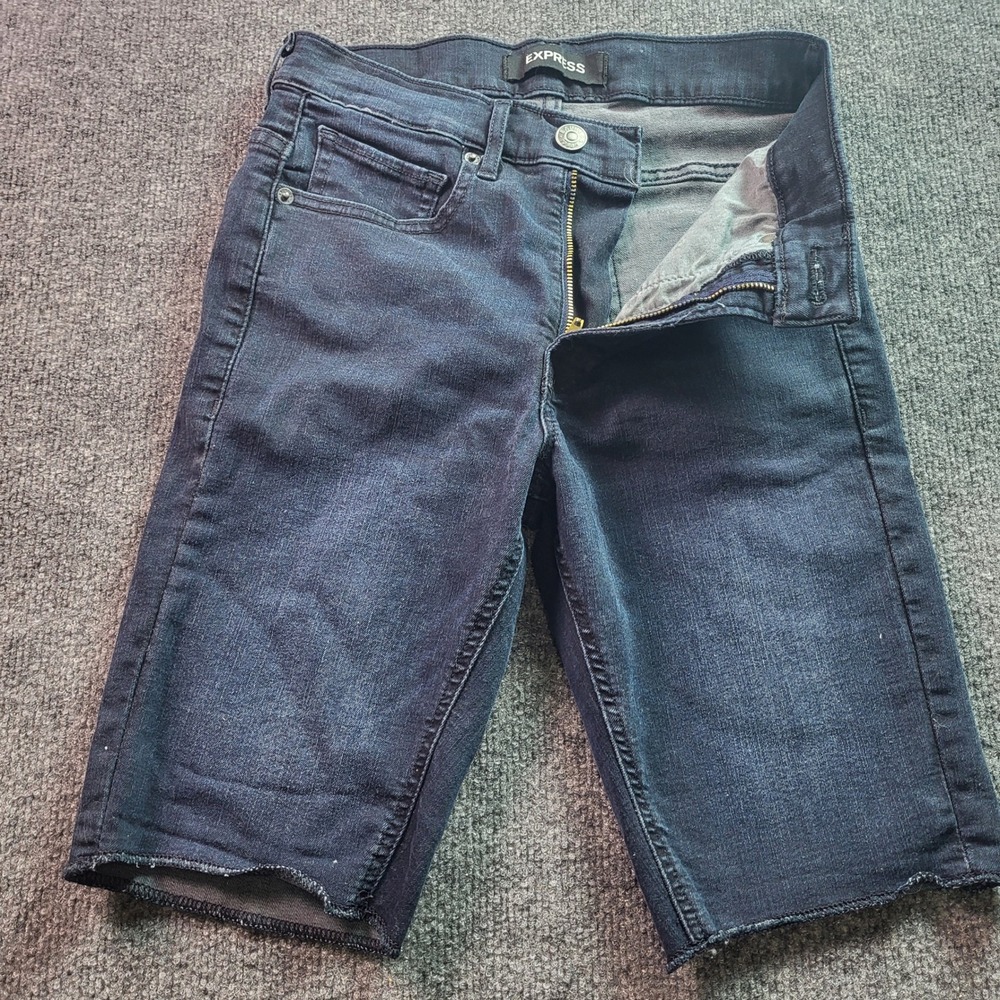 EXPRESS Bermuda Shorts High Rise Denim Perfect Stretch Dark Wash Size 4